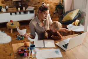 Como-o-Empreendedorismo Materno Pode Redefinir Sua Carreira e Vida Pessoal